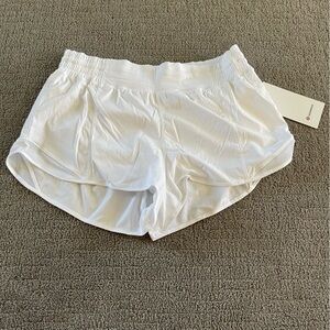 Lululemon 12 Hotty Hot HR Short 2.5” Lined White Athletic Shorts
